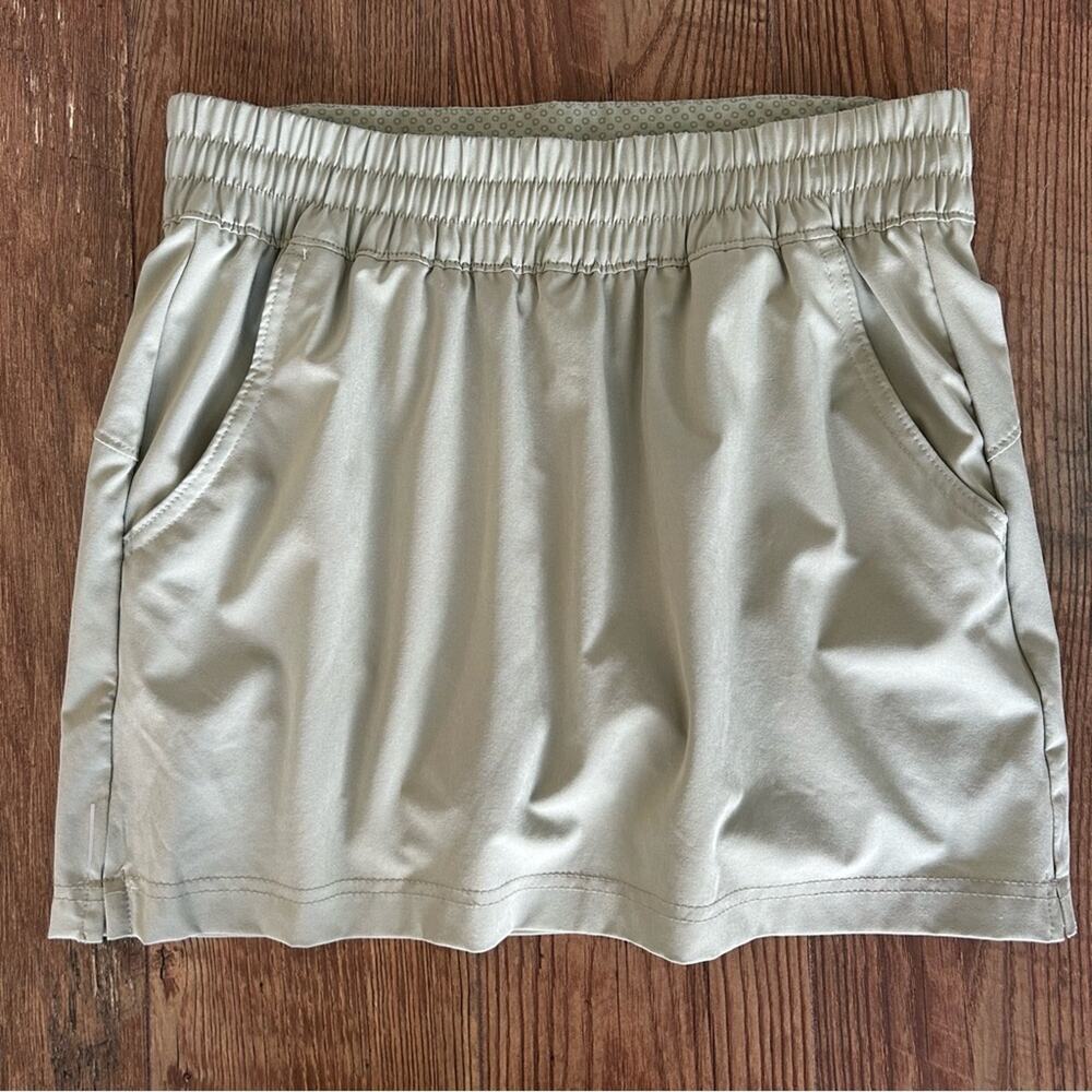 Columbia Skort Light Green Small